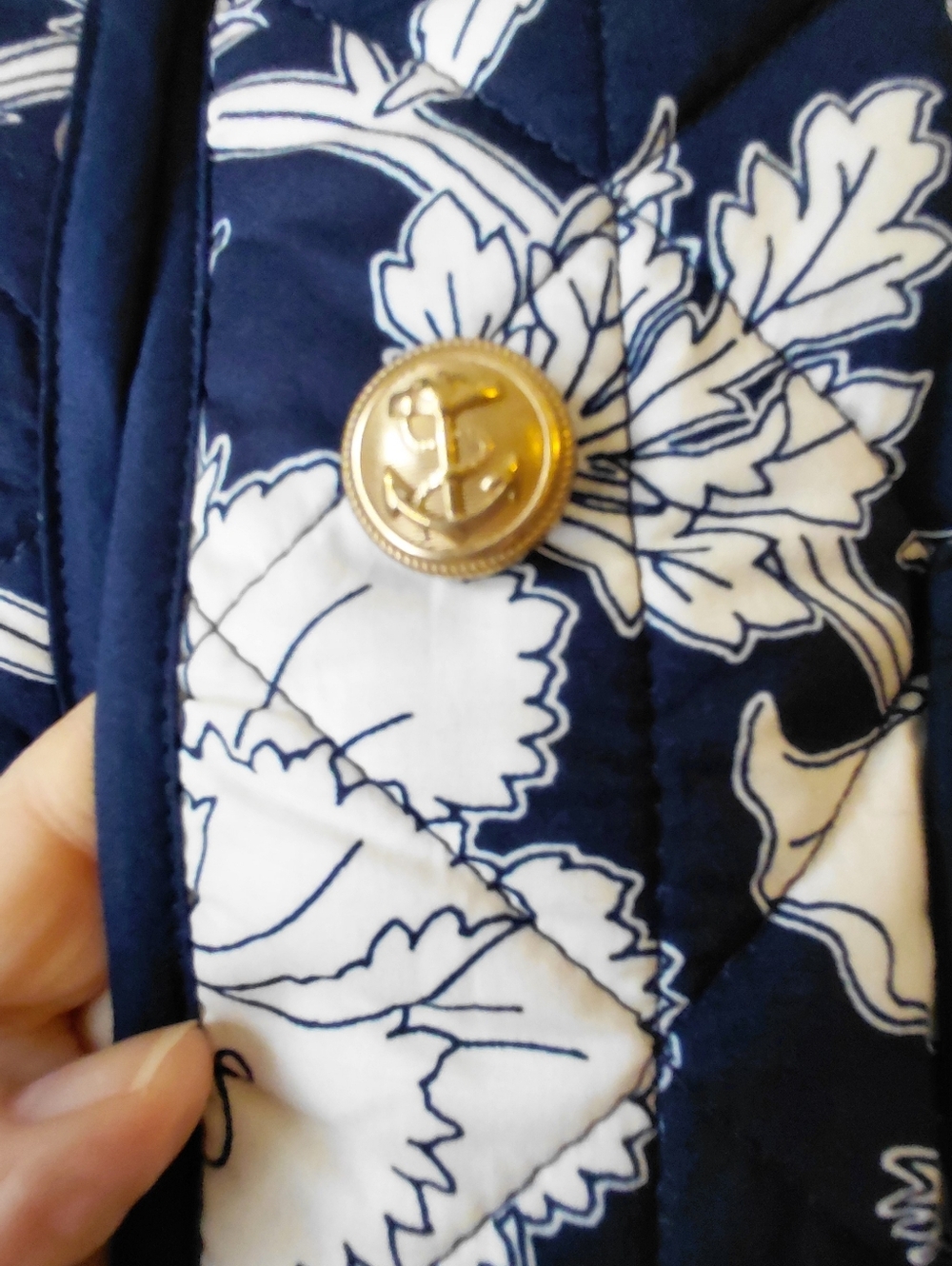 Navy Floral Quilted Crop Jacket - Picture 2 of 8